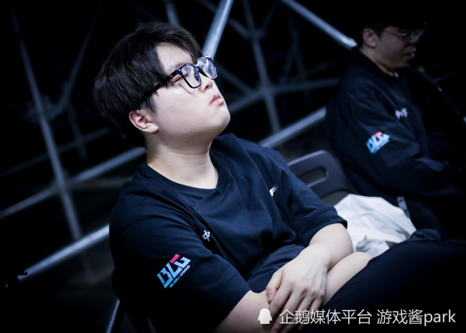 IG绝杀BLG,Ruler开启传奇时刻强强对话成都决赛之夜,让粉丝疯狂欢呼 IG绝杀BLG,Ruler开启传奇时刻强强对话成都决赛之夜,让粉丝疯狂欢呼