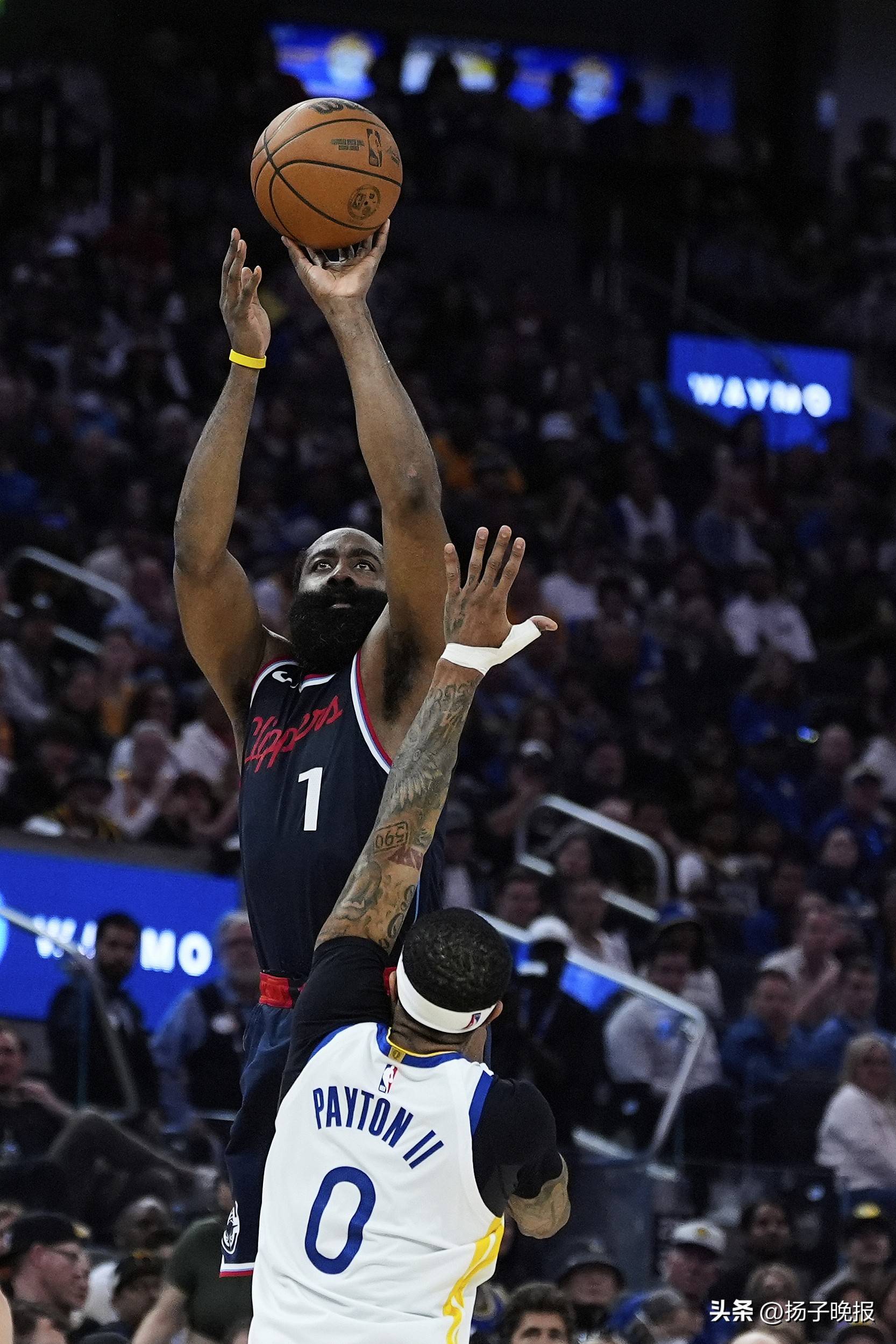 开云体育APP下载-包含快船横扫山东队，哈登惊艳四座的词条