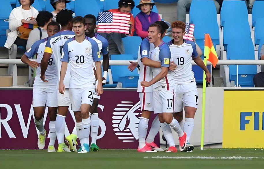 法国队完胜韩国队,波尔统治全场 法国队完胜韩国队,波尔统治全场