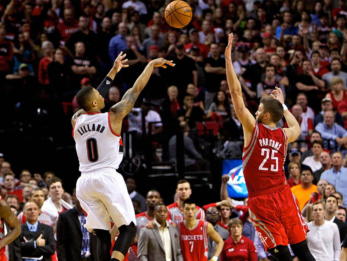 新疆队绝杀灰熊，利拉德点燃赛场