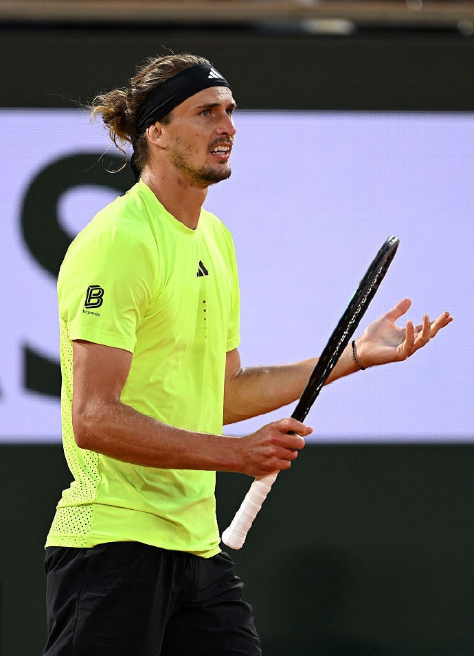 澳网翻盘温网,兹维列夫扛起全队 澳网翻盘温网,兹维列夫扛起全队