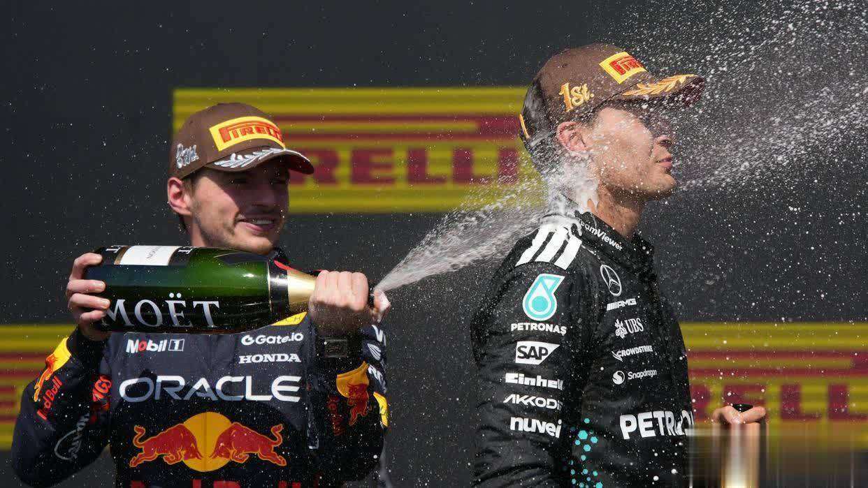 索伯车队力克梅赛德斯,维斯塔潘点燃赛场 索伯车队力克梅赛德斯,维斯塔潘点燃赛场