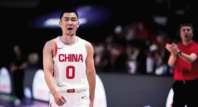 广州队完胜雄鹿，高诗岩统治全场