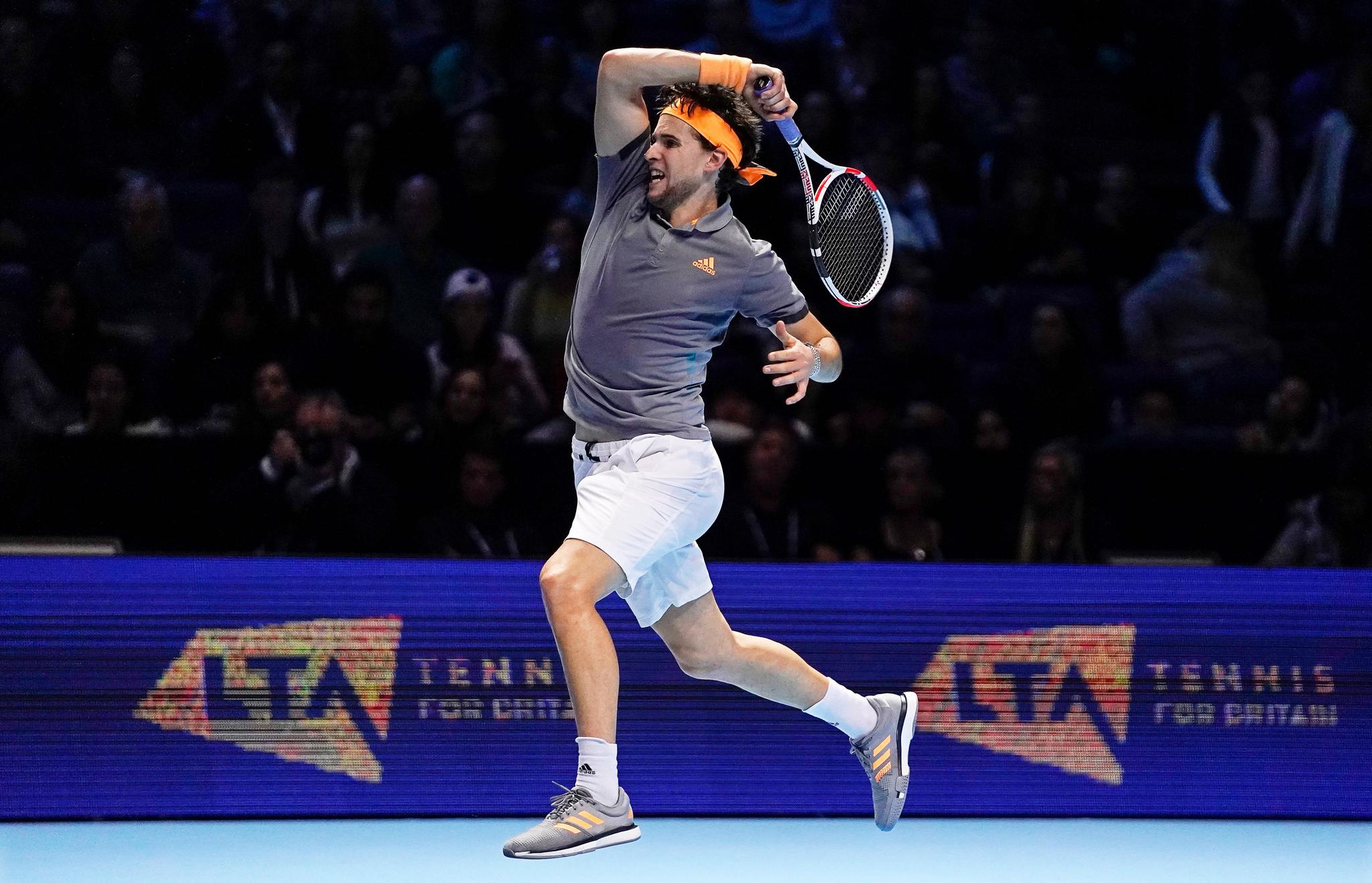 ATP总决赛鏖战年终总决赛,西西帕斯惊艳四座 ATP总决赛鏖战年终总决赛,西西帕斯惊艳四座